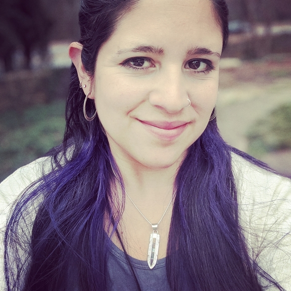 Meet your Posher, Lupe - Picture 2 of 2